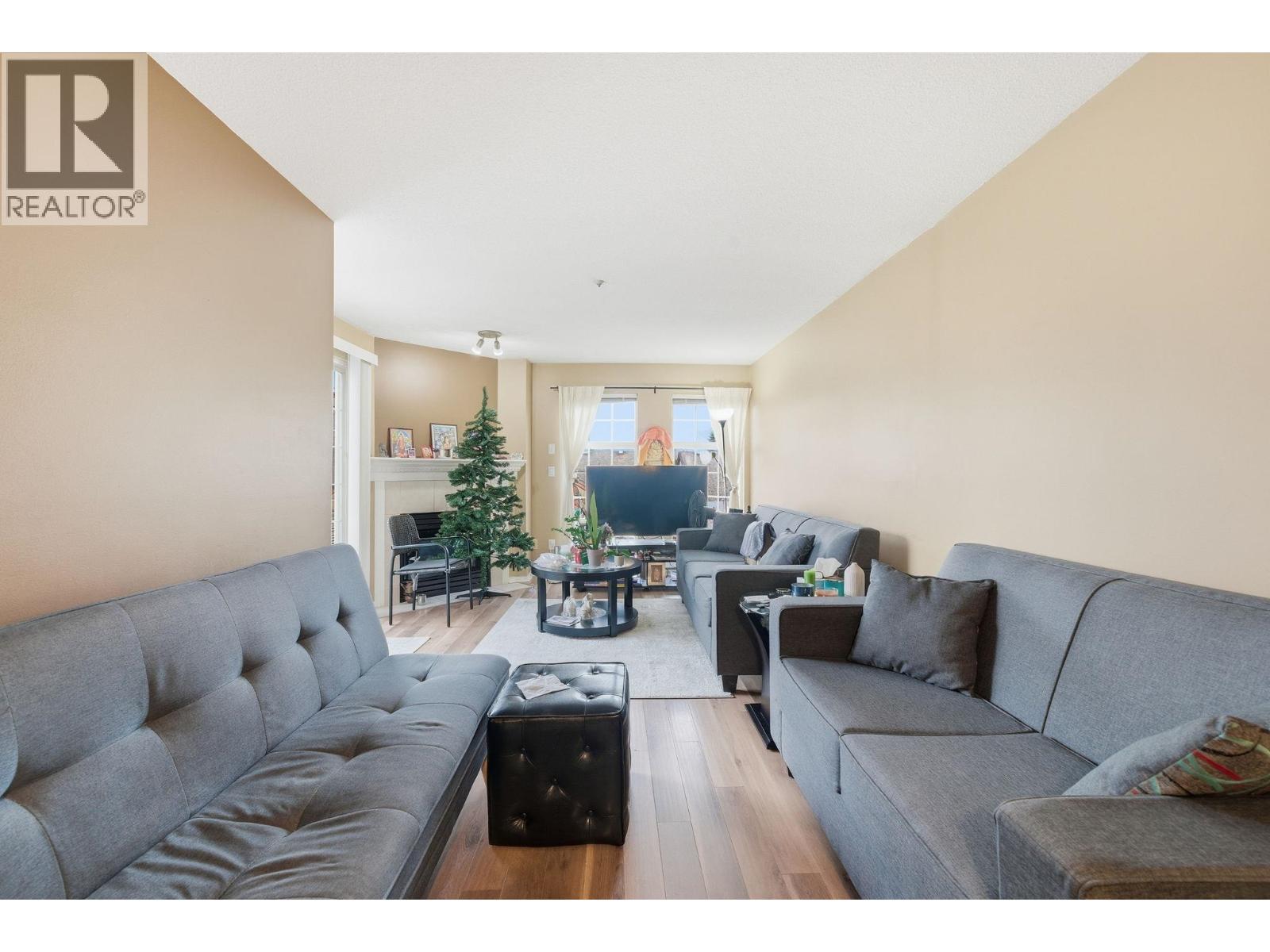 404 1655 Grant Avenue, Port Coquitlam, British Columbia  V3B 7V1 - Photo 3 - R3074009