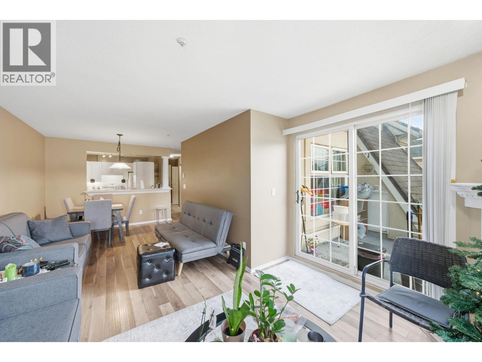 404 1655 Grant Avenue, Port Coquitlam, British Columbia  V3B 7V1 - Photo 5 - R3074009