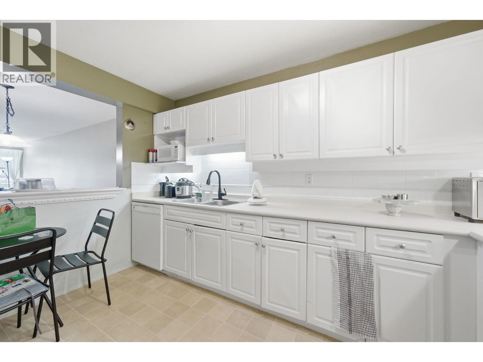 404 1655 Grant Avenue, Port Coquitlam, British Columbia  V3B 7V1 - Photo 8 - R3074009