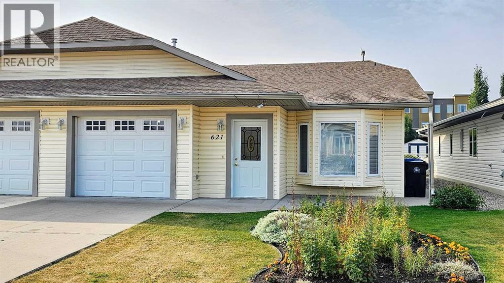 621 6 Avenue Sw, Sundre, Alberta T0M 1X0 - Photo 1 - A2255659