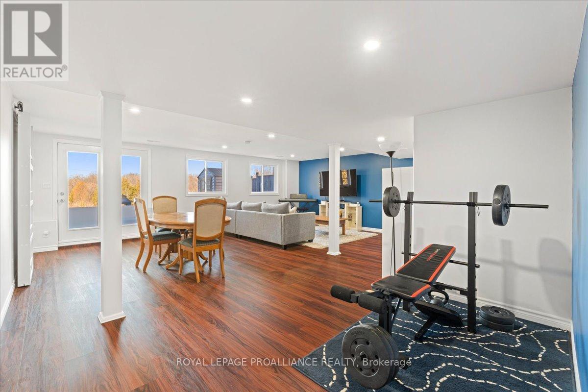 189 Nicholas Street, Quinte West, Ontario  K8V 6E8 - Photo 24 - X12566710