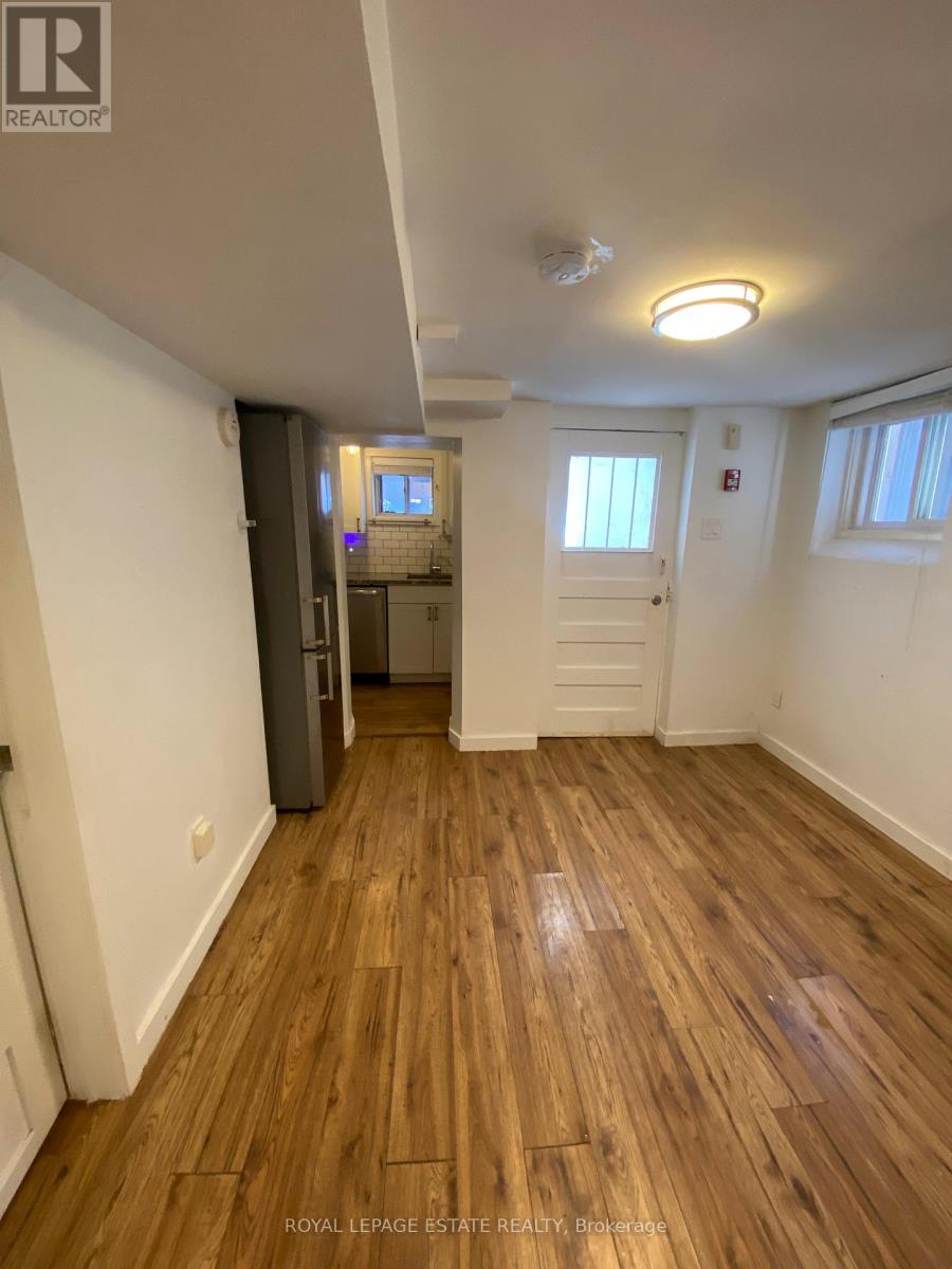 Bsmt Apt - 67 Boustead Avenue, Toronto, Ontario  M6R 1Y7 - Photo 3 - W12611430