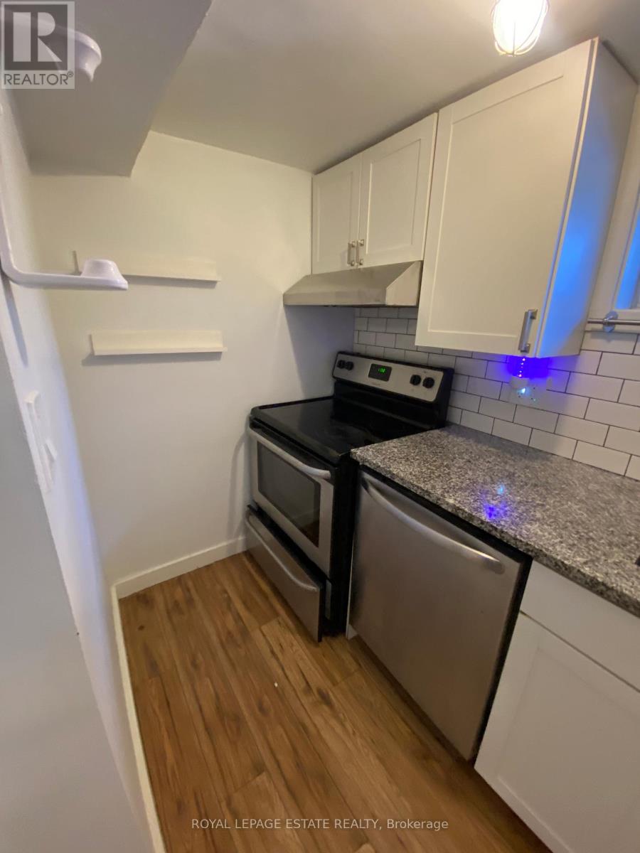 Bsmt Apt - 67 Boustead Avenue, Toronto, Ontario  M6R 1Y7 - Photo 4 - W12611430