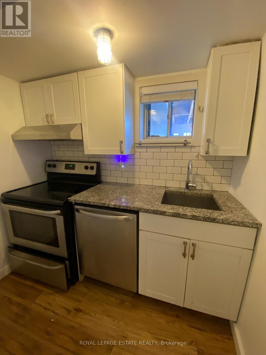 Bsmt Apt - 67 Boustead Avenue, Toronto, Ontario  M6R 1Y7 - Photo 5 - W12611430