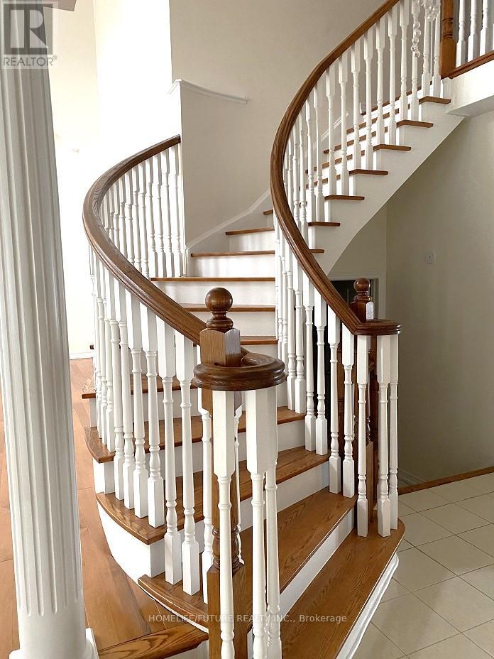 40 Pagnello Court, Markham, Ontario  L6B 0T3 - Photo 5 - N12635316