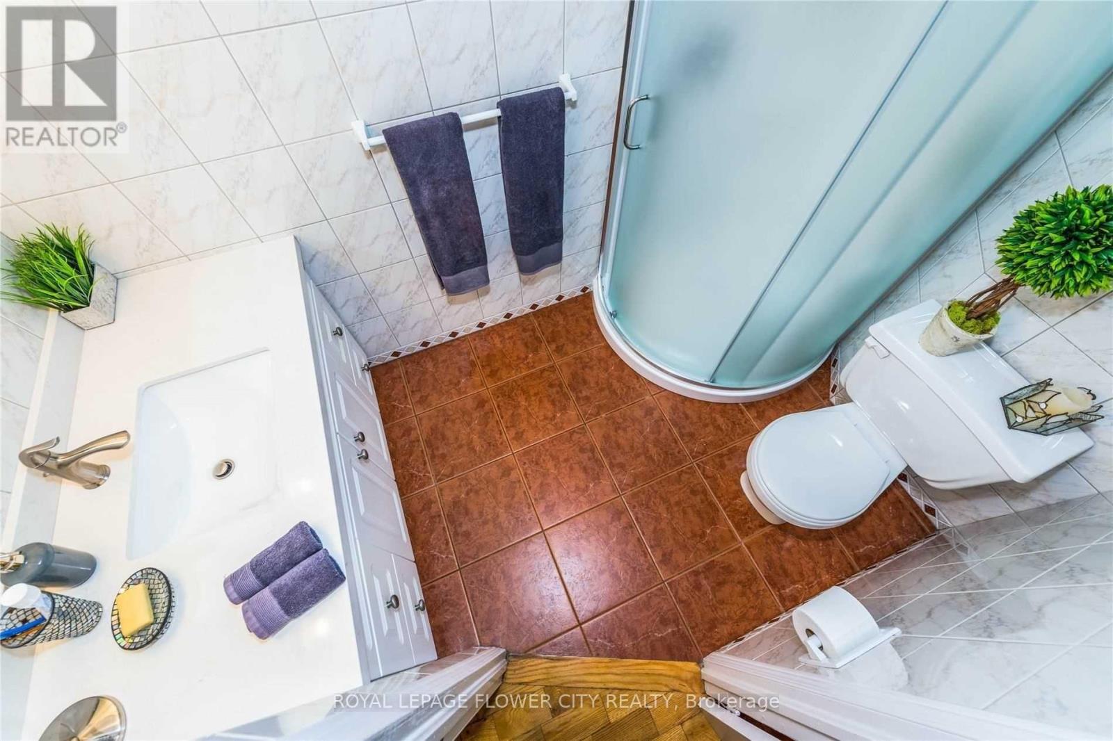 136 Chipmunk Crescent, Brampton, Ontario  L6R 1B3 - Photo 21 - W12635310