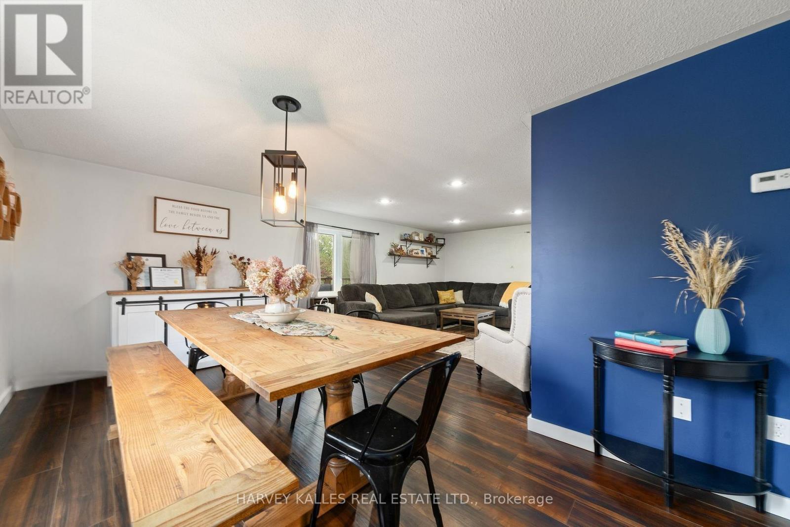 13965 Loyalist Parkway, Prince Edward County (Hallowell Ward), Ontario  K0K 2T0 - Photo 13 - X12635328