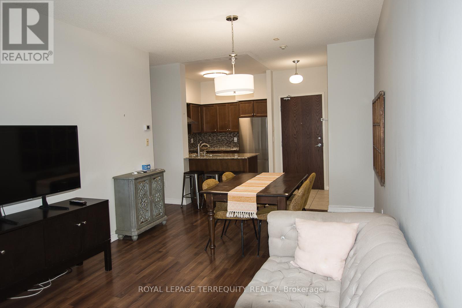 802 - 2772 Keele Street, Toronto, Ontario  M3M 0A3 - Photo 6 - W12555812