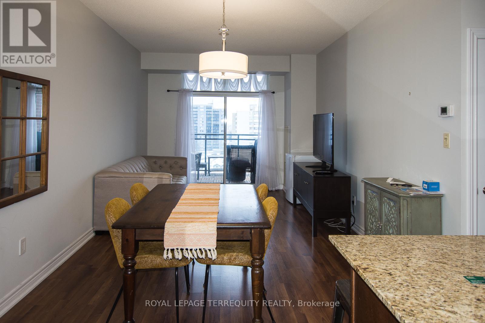 802 - 2772 Keele Street, Toronto, Ontario  M3M 0A3 - Photo 7 - W12555812