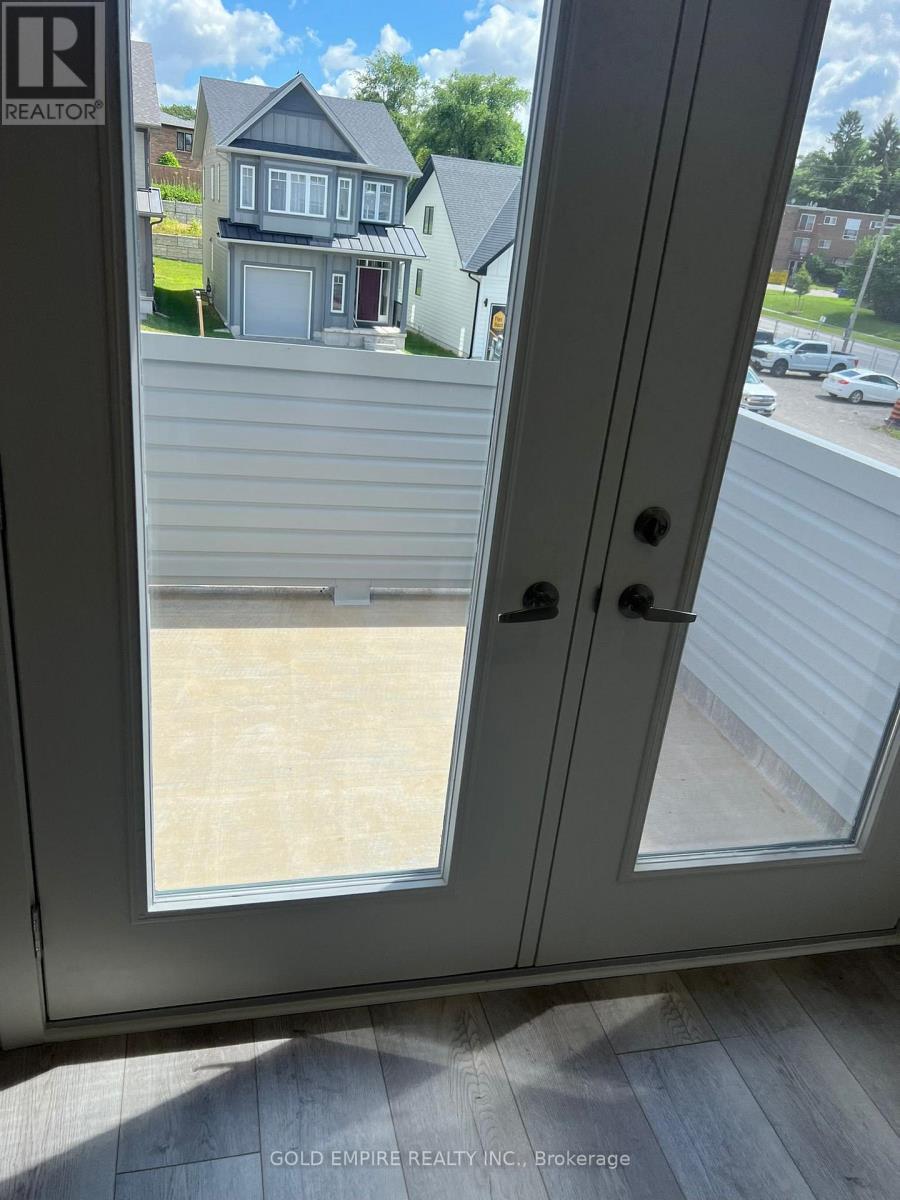 3 - 990 Deveron Crescent, London South, Ontario  N5Z 5A4 - Photo 7 - X12635330