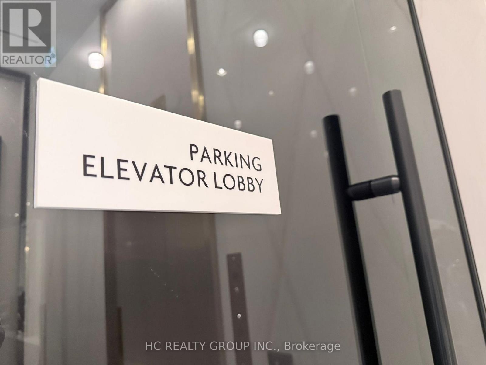 4216 - 8 Wellesley Street W, Toronto, Ontario  M4Y 0J5 - Photo 11 - C12635336