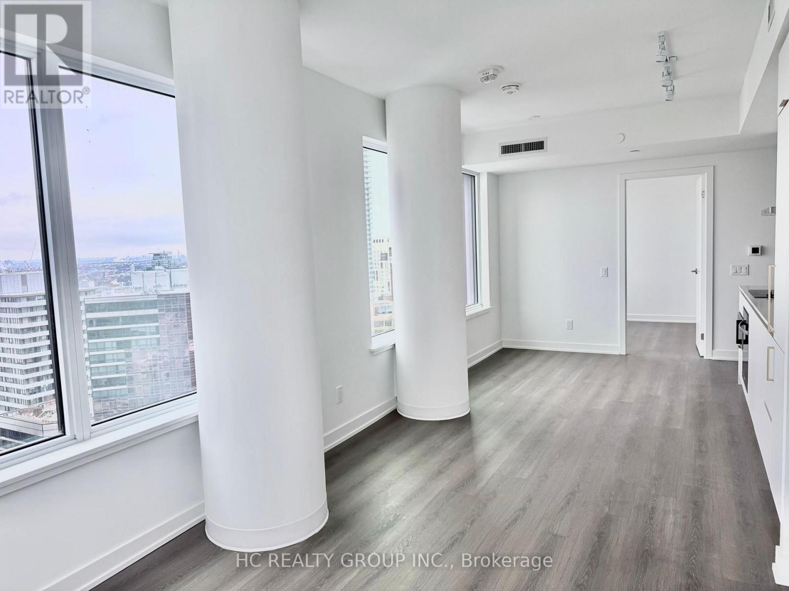 4216 - 8 Wellesley Street W, Toronto, Ontario  M4Y 0J5 - Photo 3 - C12635336