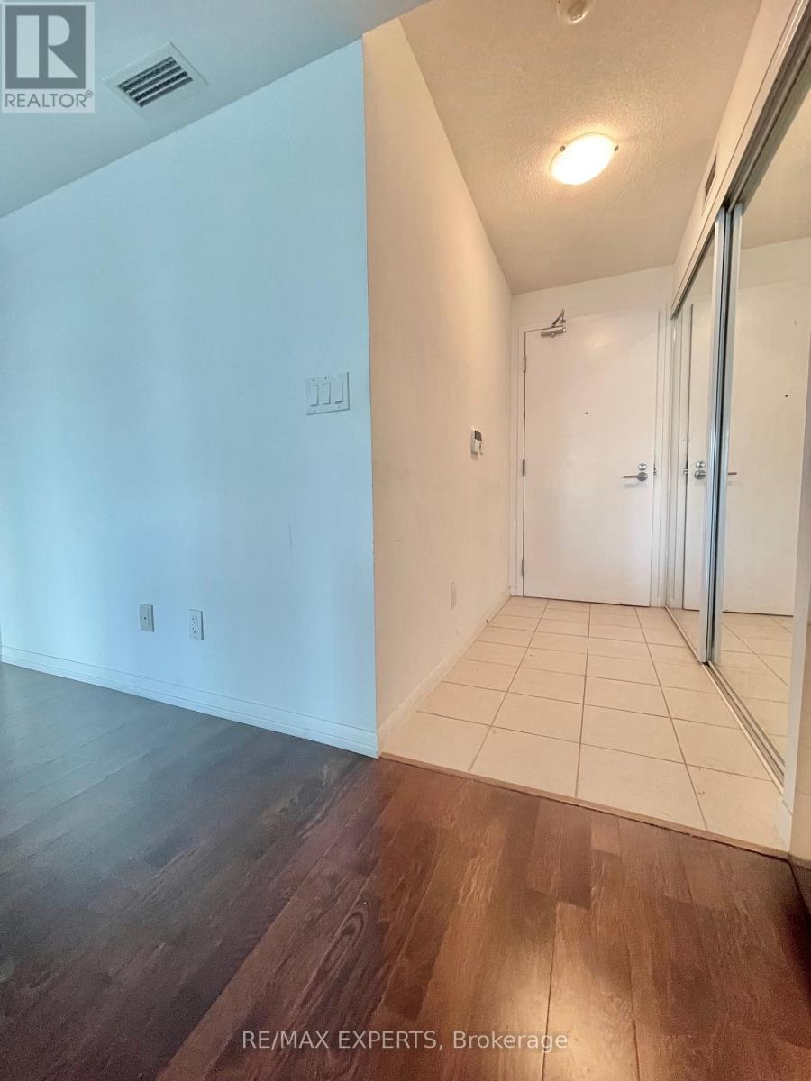 1175 - 209 Fort York Boulevard, Toronto, Ontario  M5V 4A1 - Photo 5 - C12635342