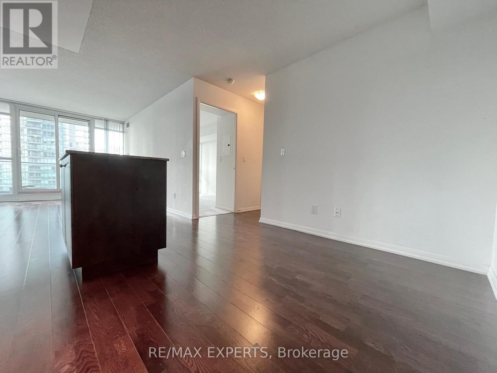 1175 - 209 Fort York Boulevard, Toronto, Ontario  M5V 4A1 - Photo 7 - C12635342