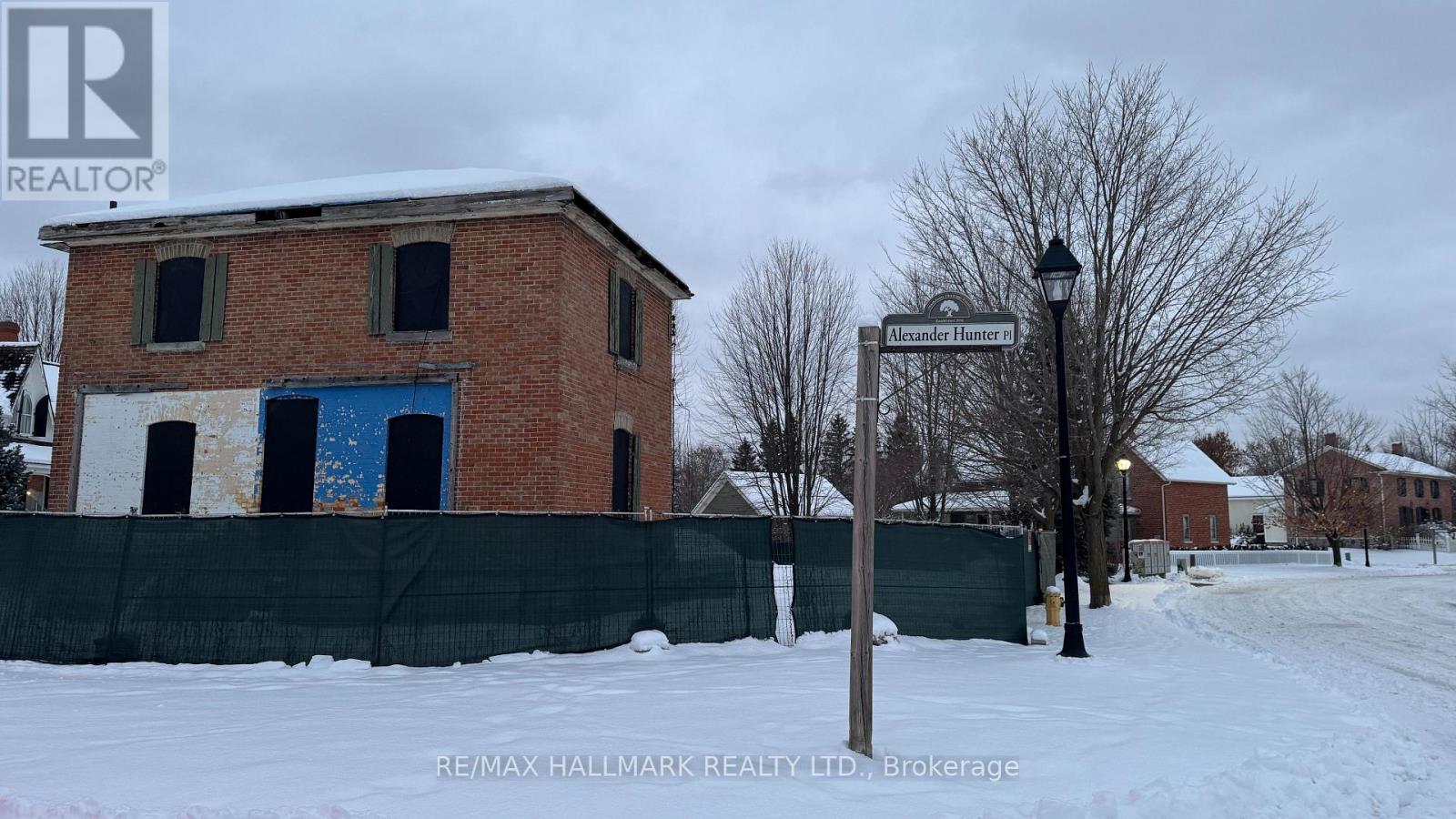 2 Alexander Hunter Place, Markham, Ontario  L6E 1A8 - Photo 5 - N12635334