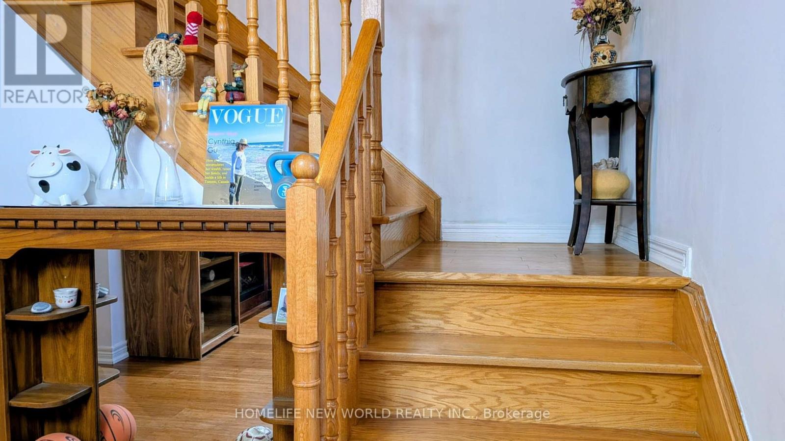 100 Castle Park Boulevard, Vaughan, Ontario  L4H 2R7 - Photo 3 - N12635346