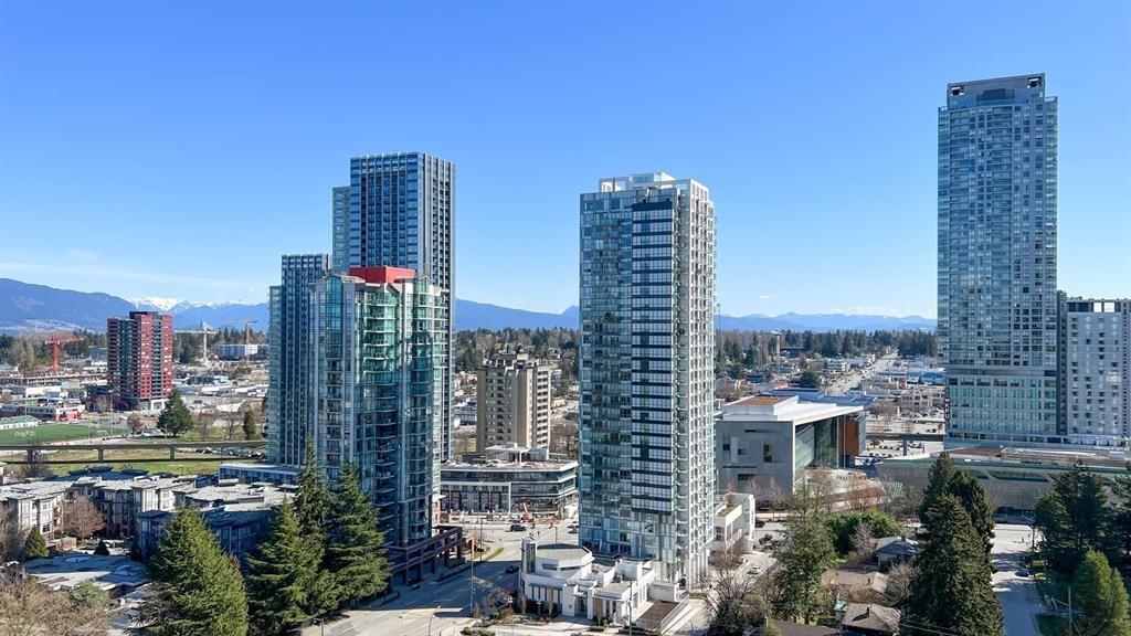 2205 13303 Central Avenue, Surrey, British Columbia  V3T 0K6 - Photo 3 - R3073855