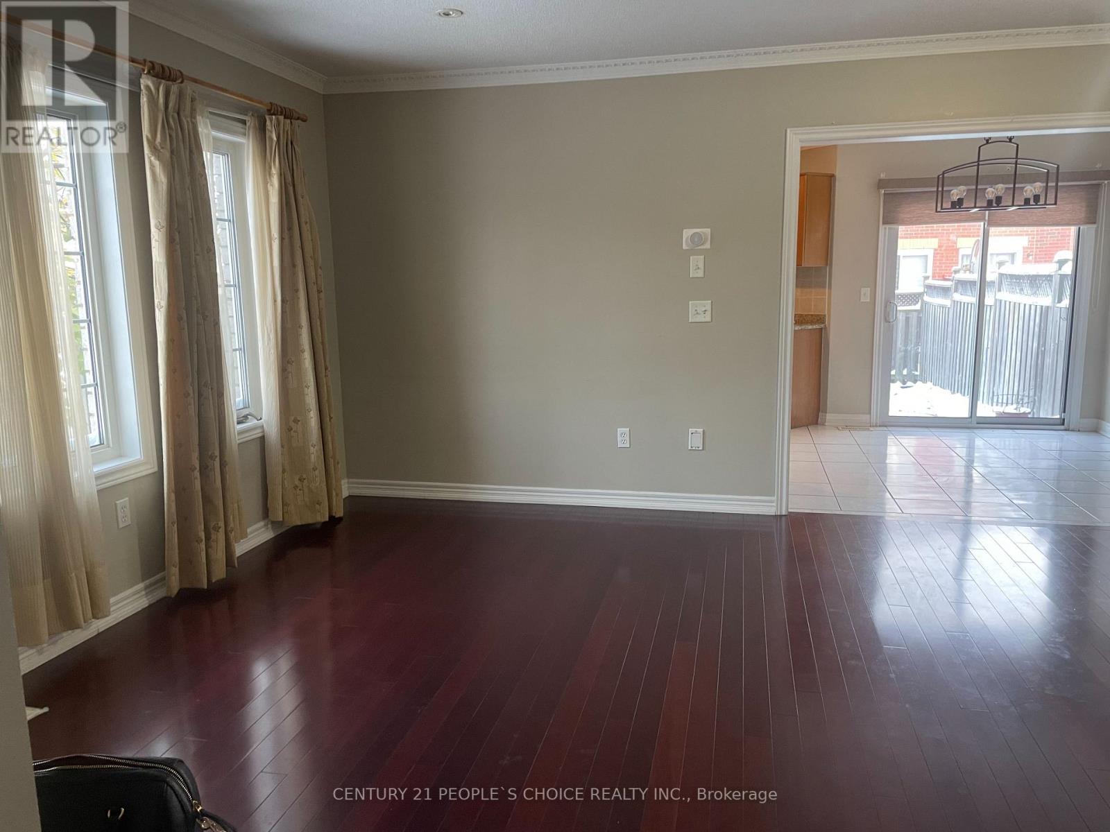Main Floor - 7196 Gagliano Drive, Mississauga, Ontario  L5W 1X5 - Photo 7 - W12534012