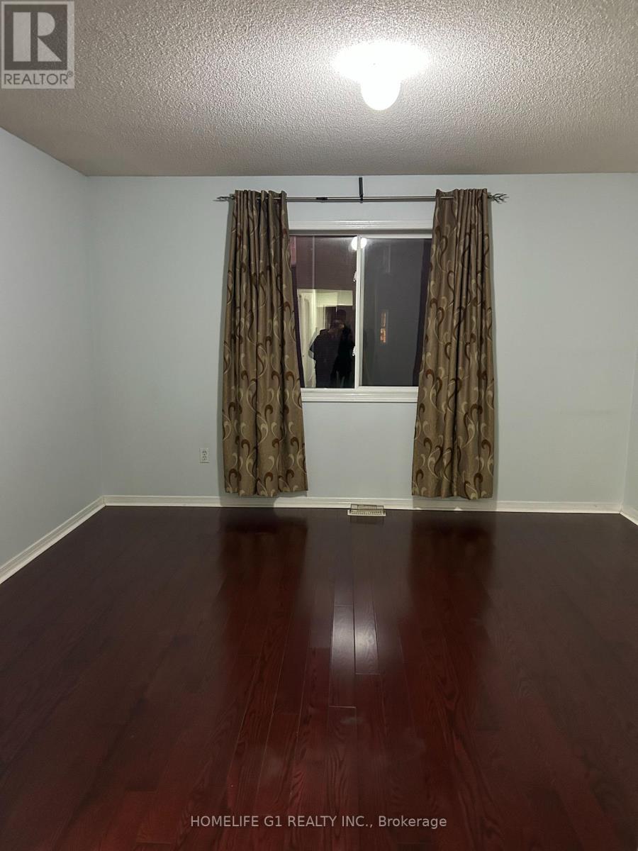 183 Toba Crescent, Brampton, Ontario  L6Z 4W3 - Photo 13 - W12635350