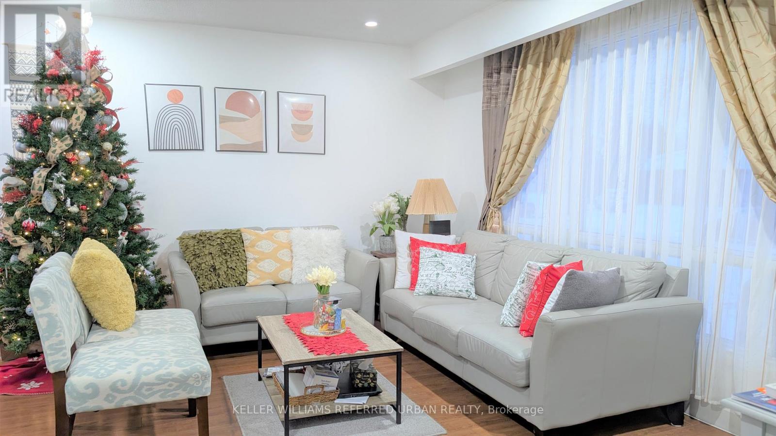 Main - 6532 Kuhn Crescent, Niagara Falls, Ontario  L2H 2H1 - Photo 2 - X12635260