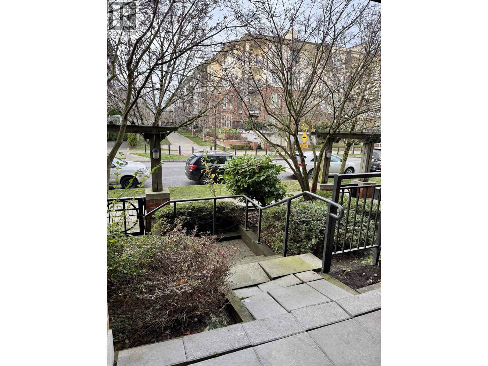 129 9288 Odlin Road, Richmond, British Columbia  V6X 0C3 - Photo 4 - R3074015