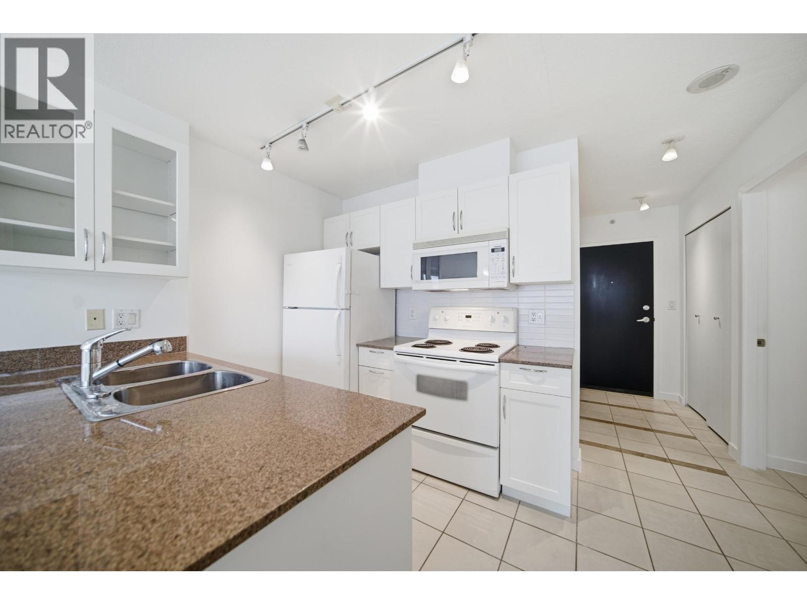 1908 938 Smithe Street, Vancouver, British Columbia  V6Z 3H8 - Photo 11 - R3074020