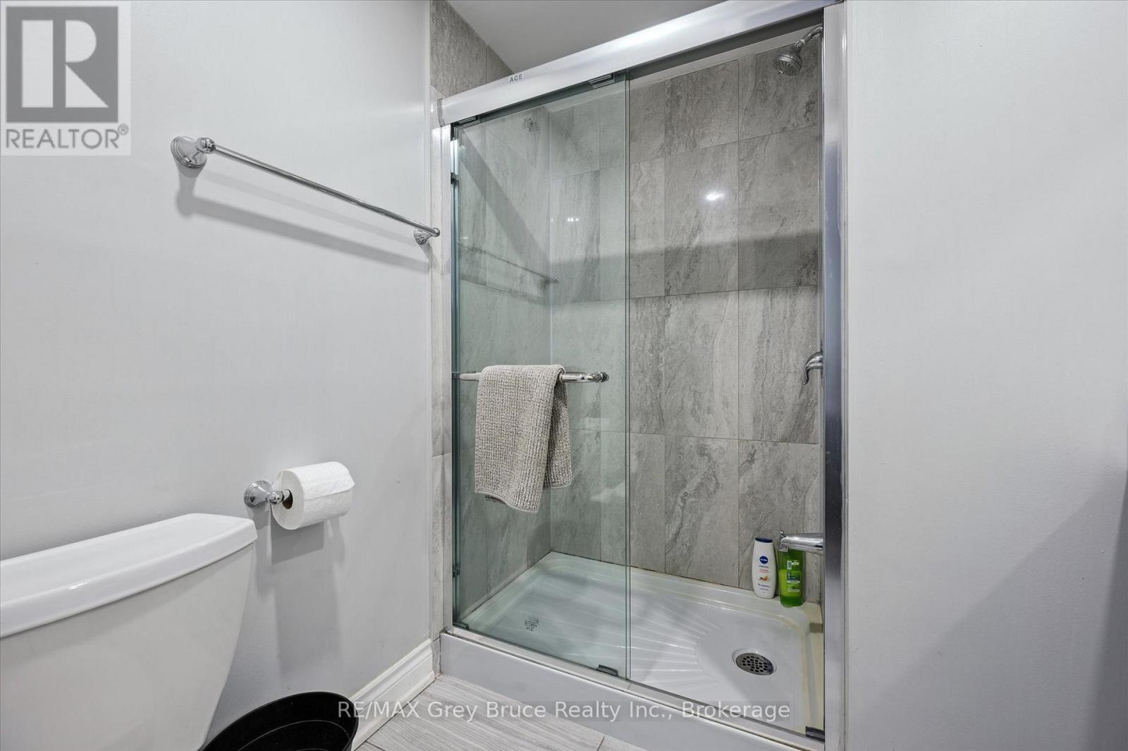 3 Sugarbush Road, South Bruce Peninsula, Ontario N0H 2T0 - Photo 36 - X12635364