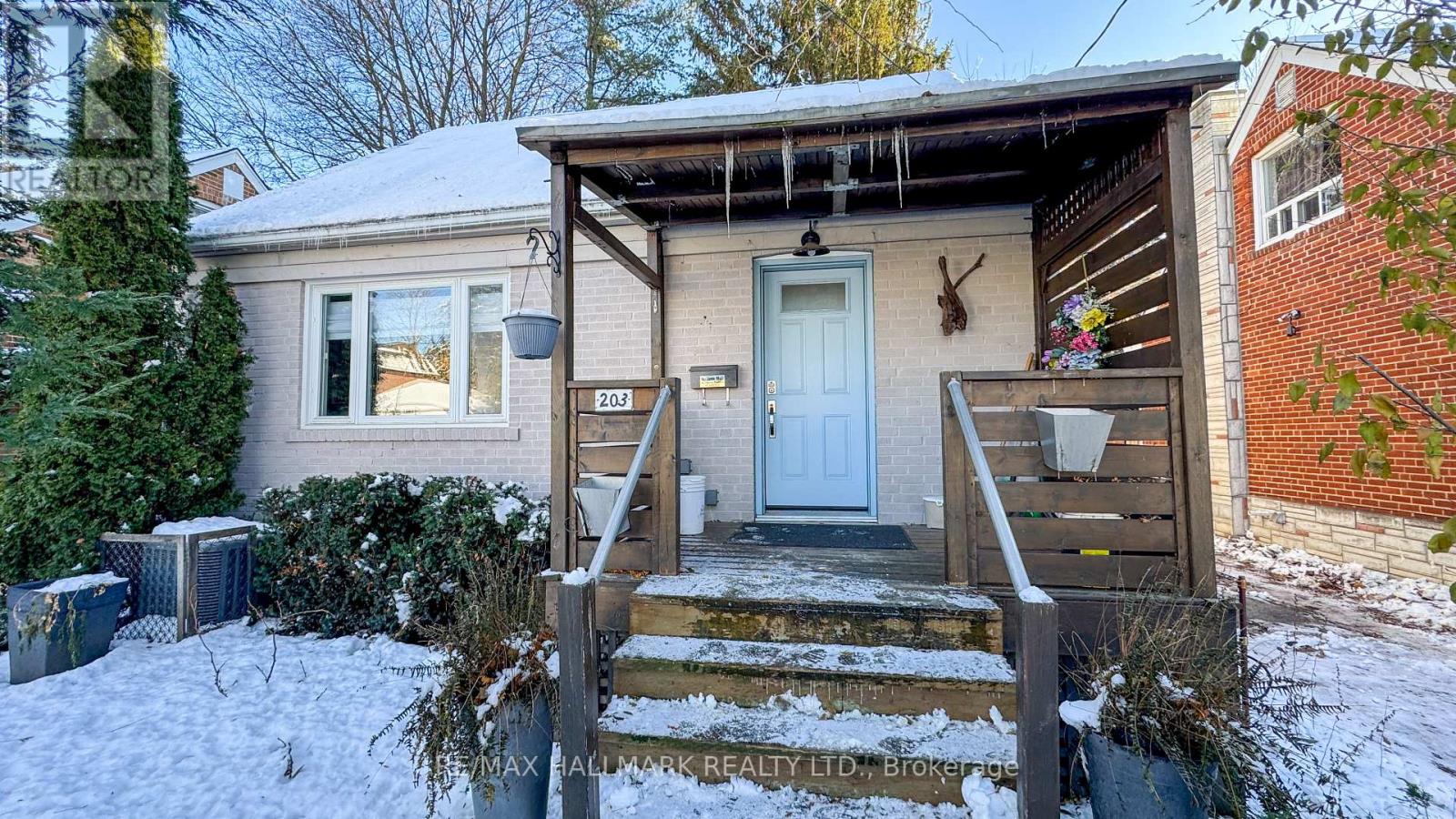203 Elmhurst Avenue, Toronto, Ontario  M2N 1S2 - Photo 3 - C12635362