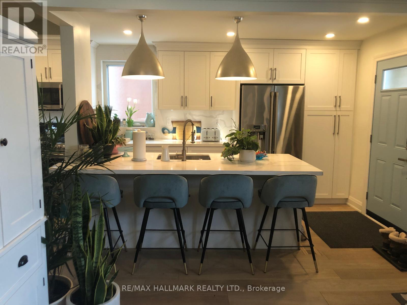 203 Elmhurst Avenue, Toronto, Ontario  M2N 1S2 - Photo 5 - C12635362