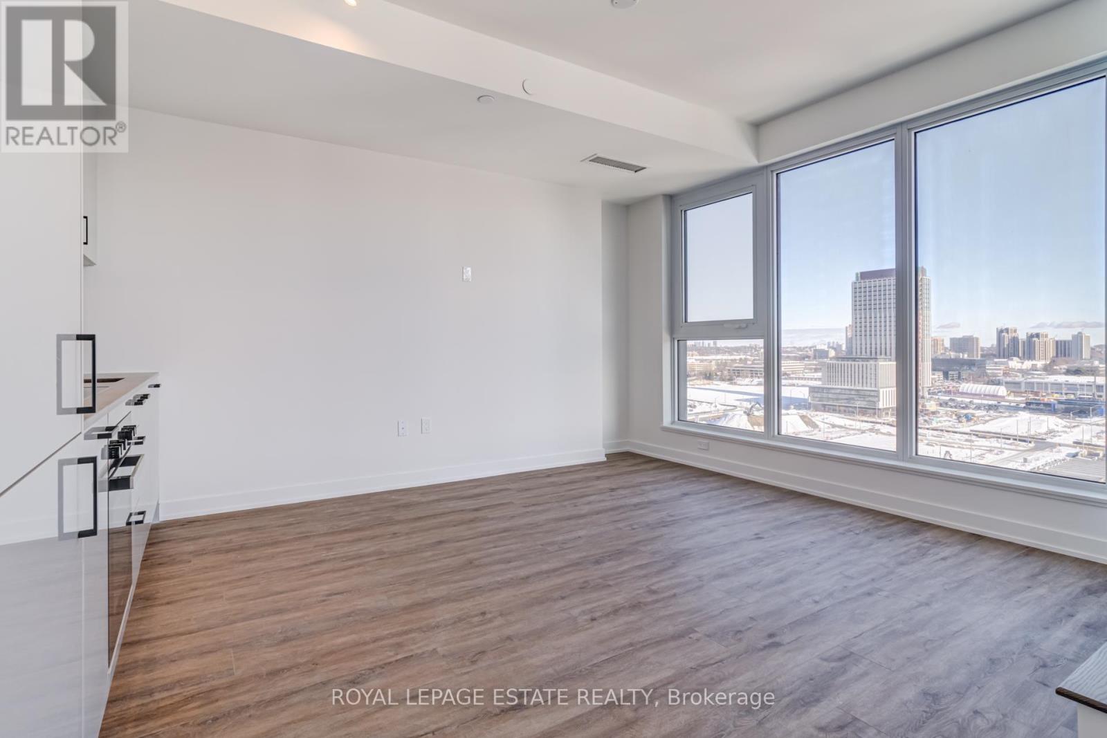 1511 - 1 Quarrington Lane, Toronto, Ontario  M3C 0S4 - Photo 2 - C12635376