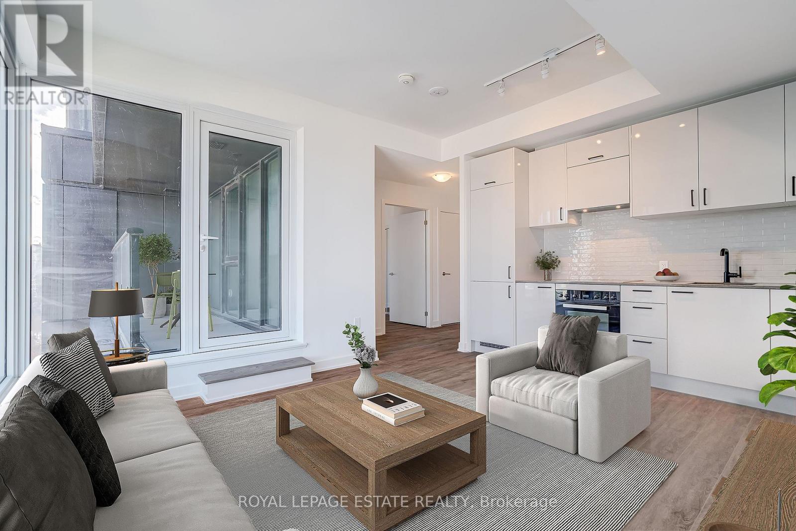 1511 - 1 Quarrington Lane, Toronto, Ontario  M3C 0S4 - Photo 3 - C12635376