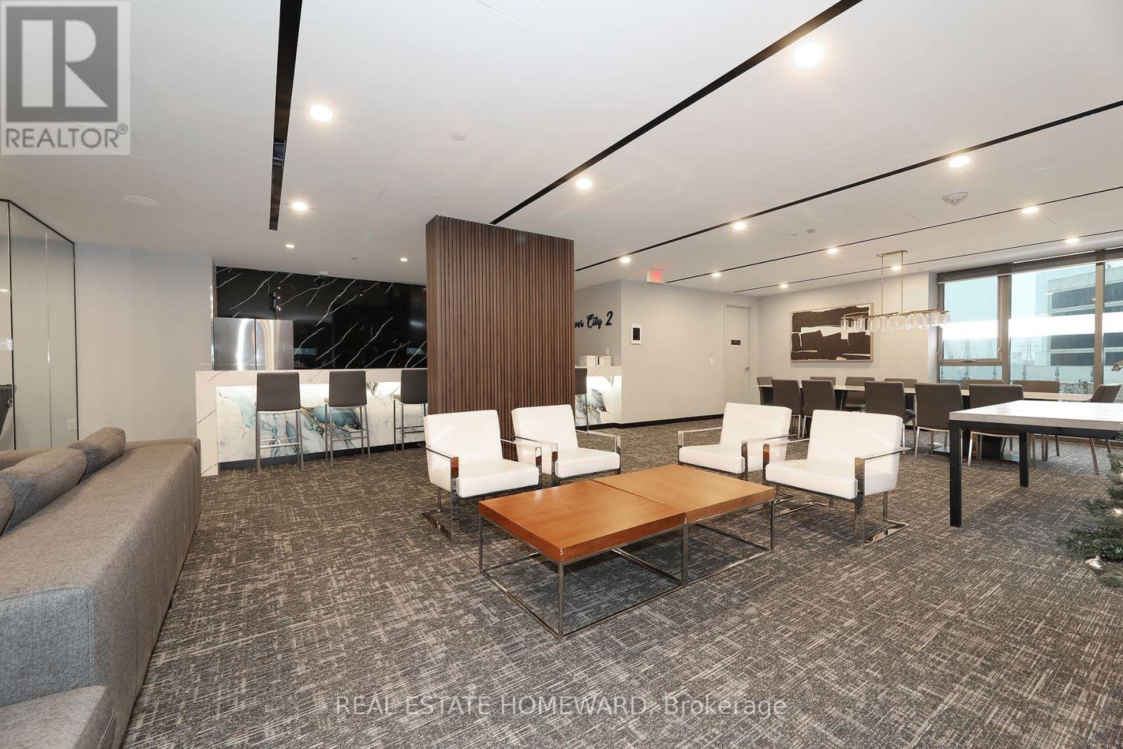 520 - 32 Trolley Crescent, Toronto, Ontario  M5A 0E8 - Photo 21 - C12632342