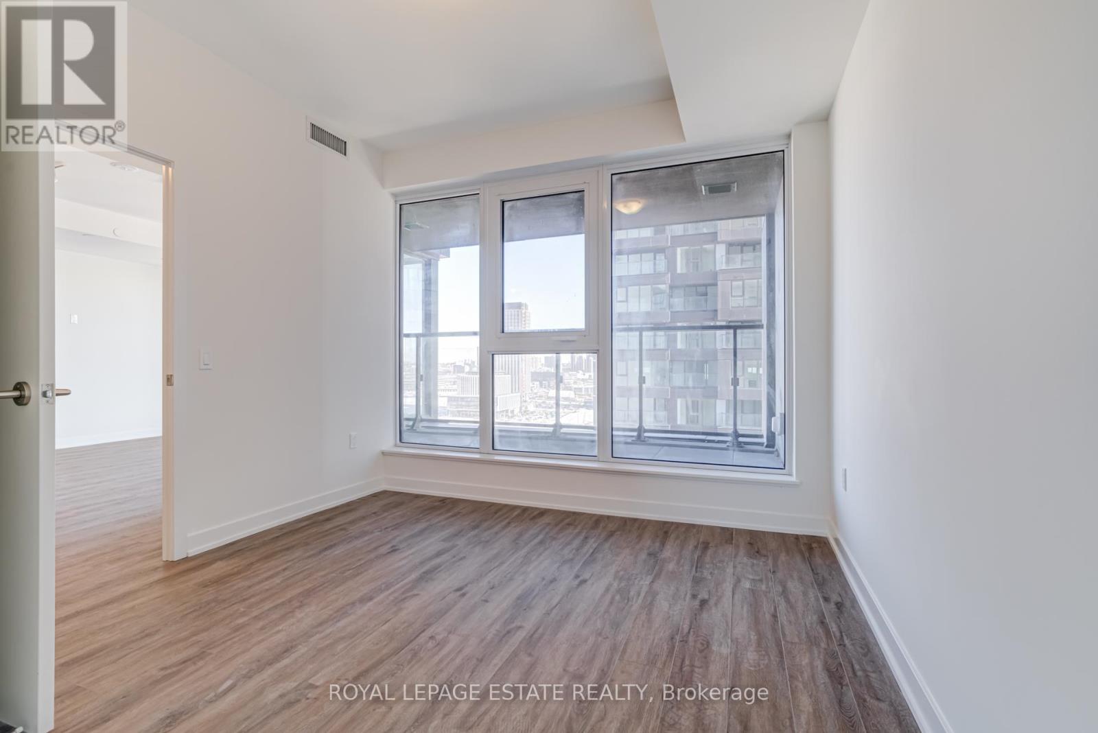 1511 - 1 Quarrington Lane, Toronto, Ontario  M3C 0S4 - Photo 10 - C12635376