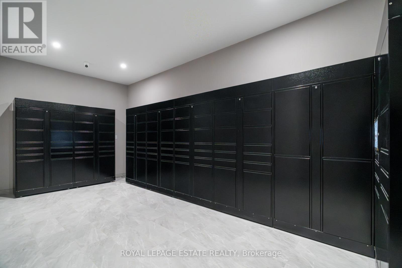 1511 - 1 Quarrington Lane, Toronto, Ontario  M3C 0S4 - Photo 21 - C12635376