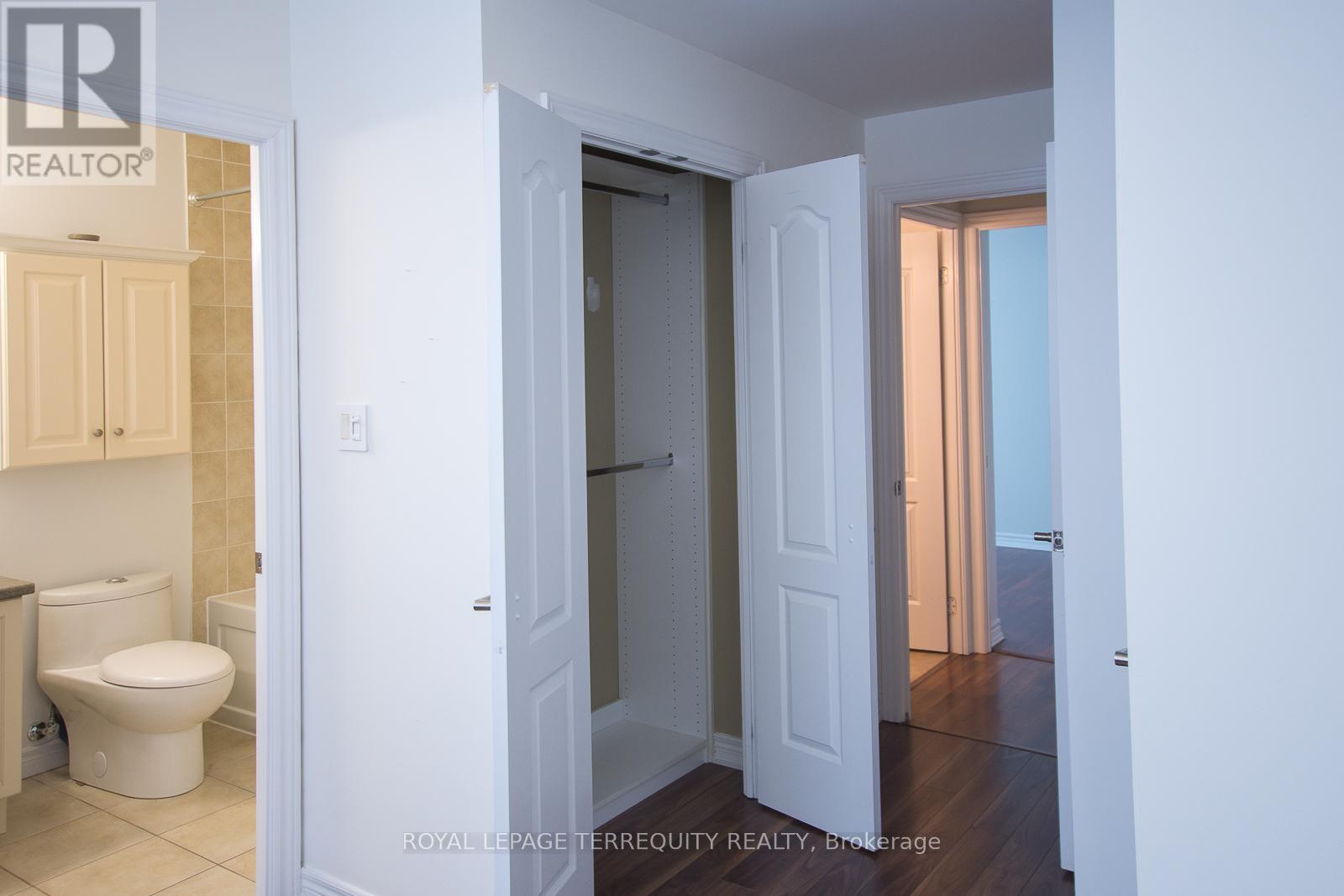 802 - 2772 Keele Street, Toronto, Ontario  M3M 0A3 - Photo 10 - W12555812