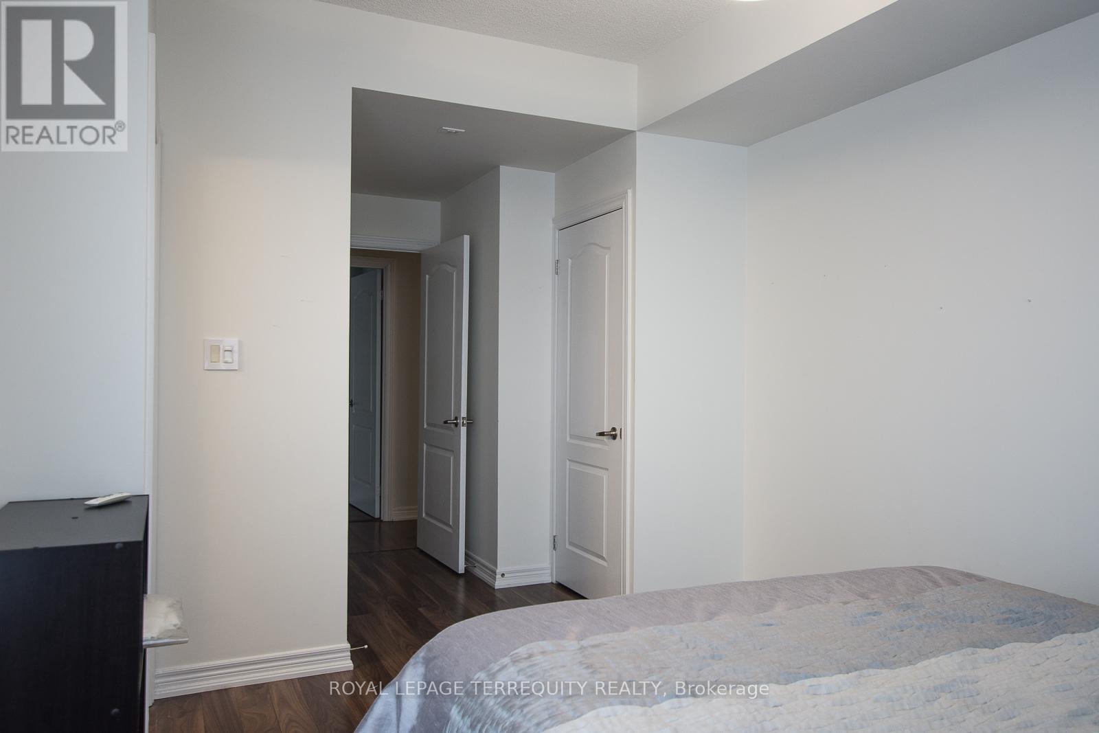 802 - 2772 Keele Street, Toronto, Ontario  M3M 0A3 - Photo 9 - W12555822