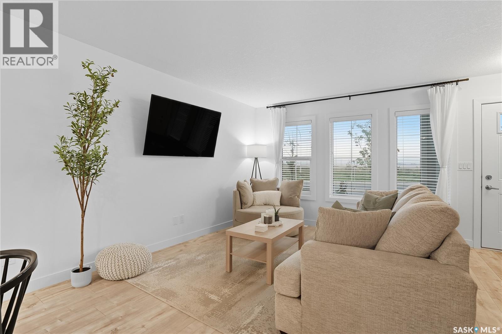 304 Mcormond Drive, Saskatoon, Saskatchewan  S7V 0W9 - Photo 4 - SK025669