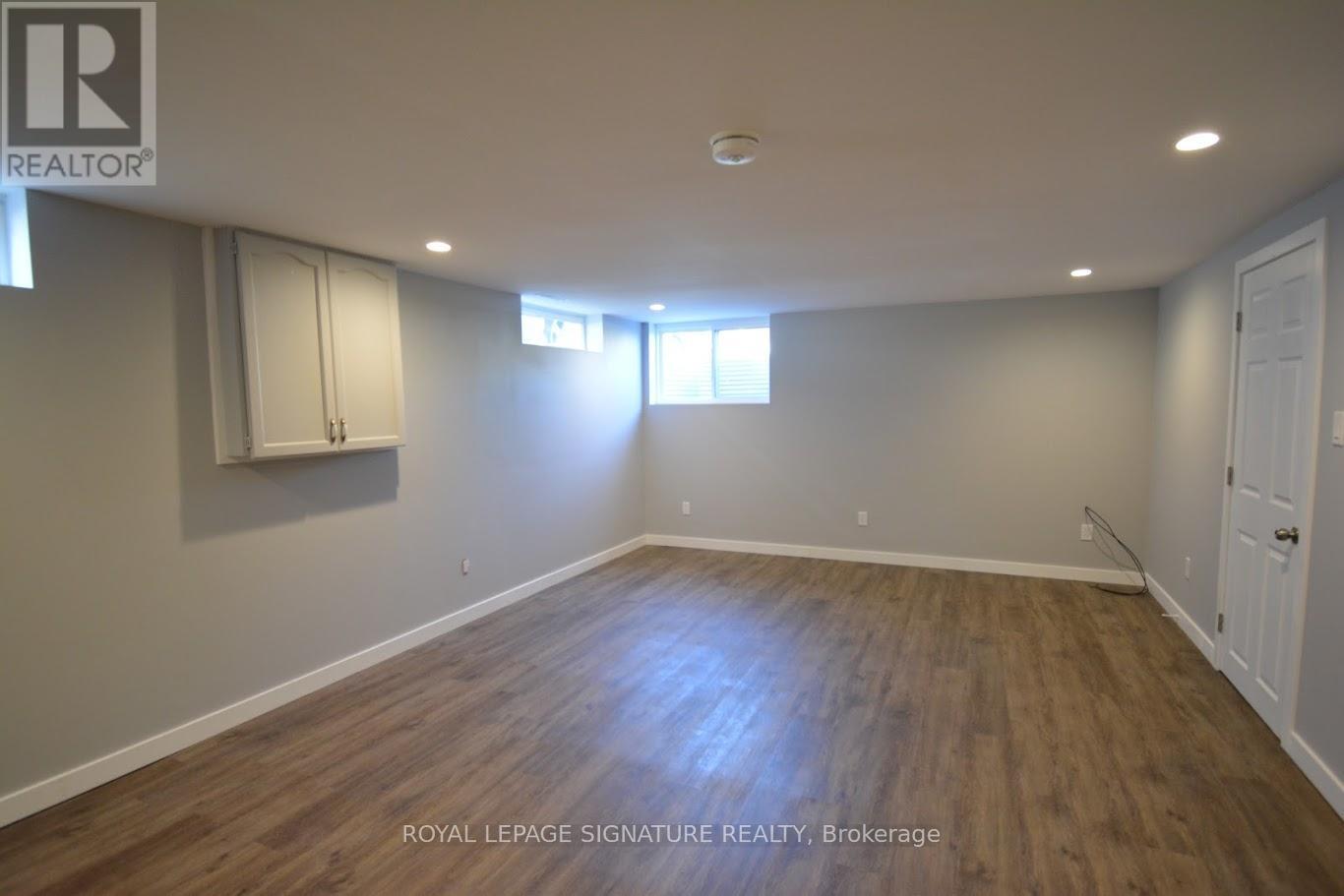 131 Highman Avenue, Cambridge, Ontario  N1R 3M2 - Photo 2 - X12635374