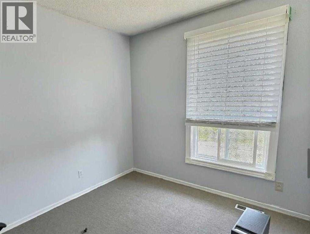 5625 Templehill Road Ne, Calgary, Alberta  T1Y 4C1 - Photo 31 - A2271535