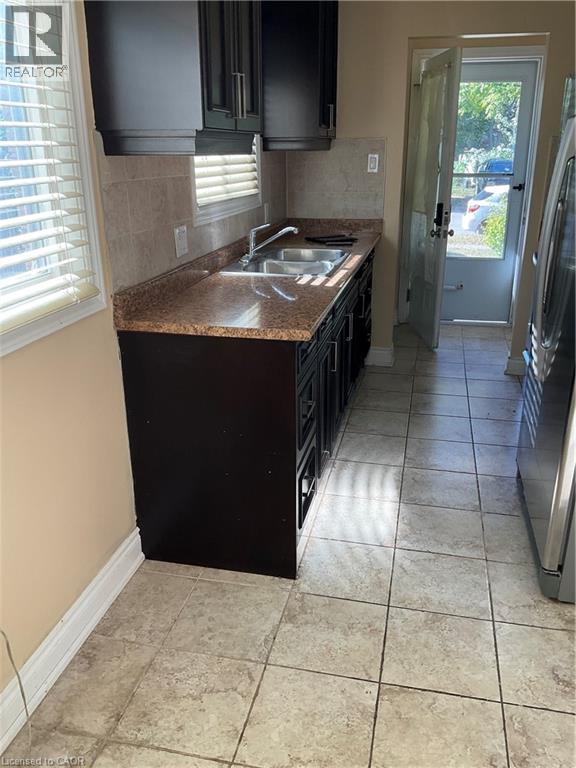 486b Kingscourt Drive, Waterloo, Ontario  N2K 2Y7 - Photo 9 - 40794079