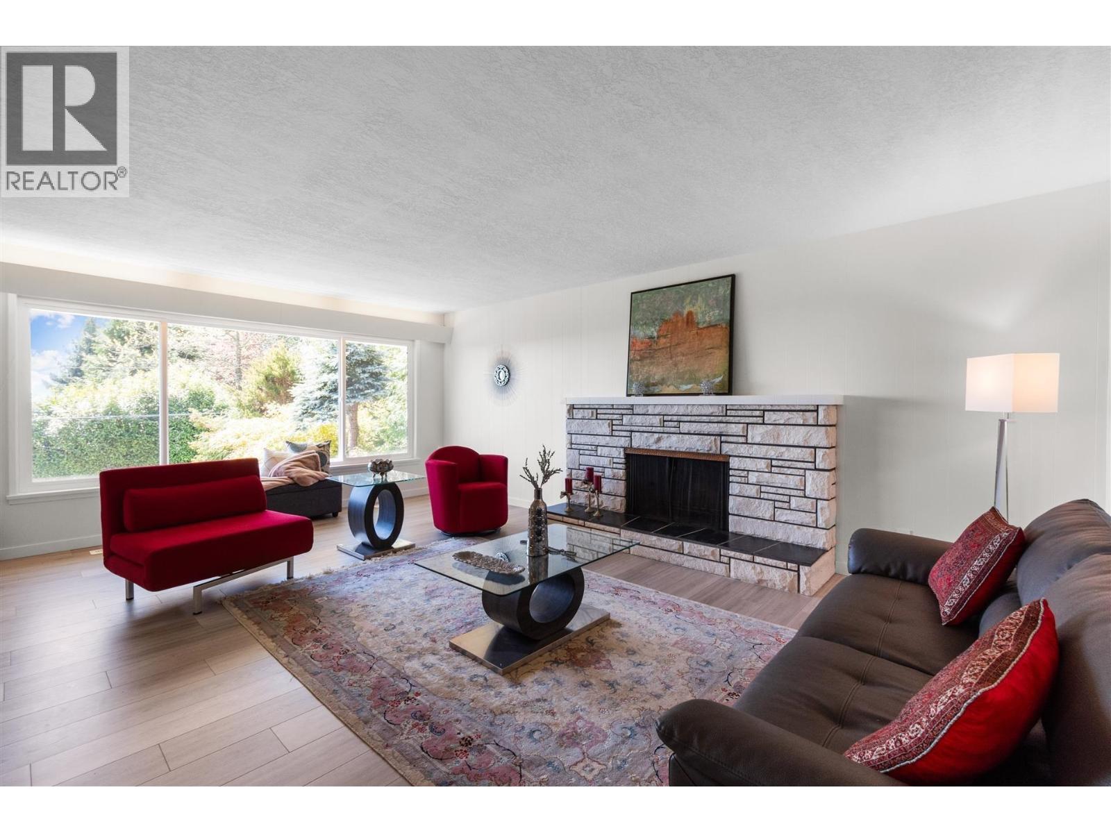 1895 Rosebery Avenue, West Vancouver, British Columbia  V7V 2Z5 - Photo 4 - R3074006