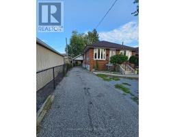 MAIN - 259 TOWER DRIVE, Toronto, Ontario