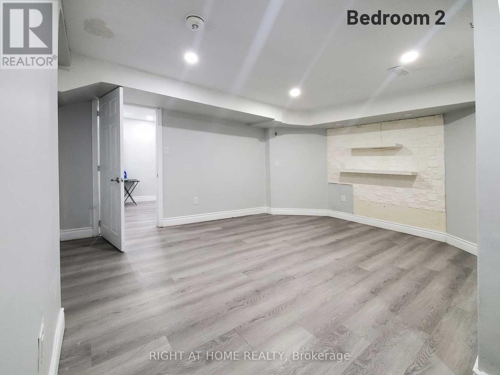 Bsmt - 3 Weldon Street, Whitby, Ontario  L1R 2T3 - Photo 2 - E12635404