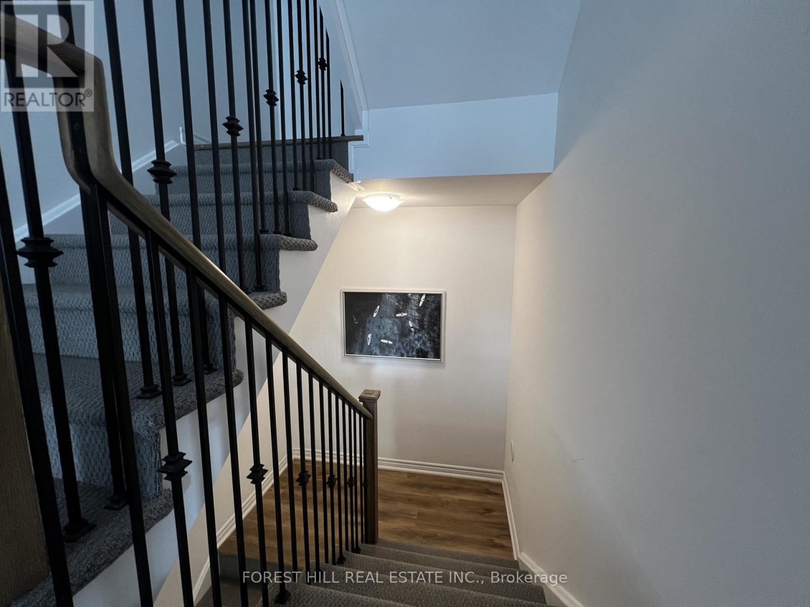 146 Elgin Street, Orillia, Ontario  L3V 1S7 - Photo 9 - S12635424