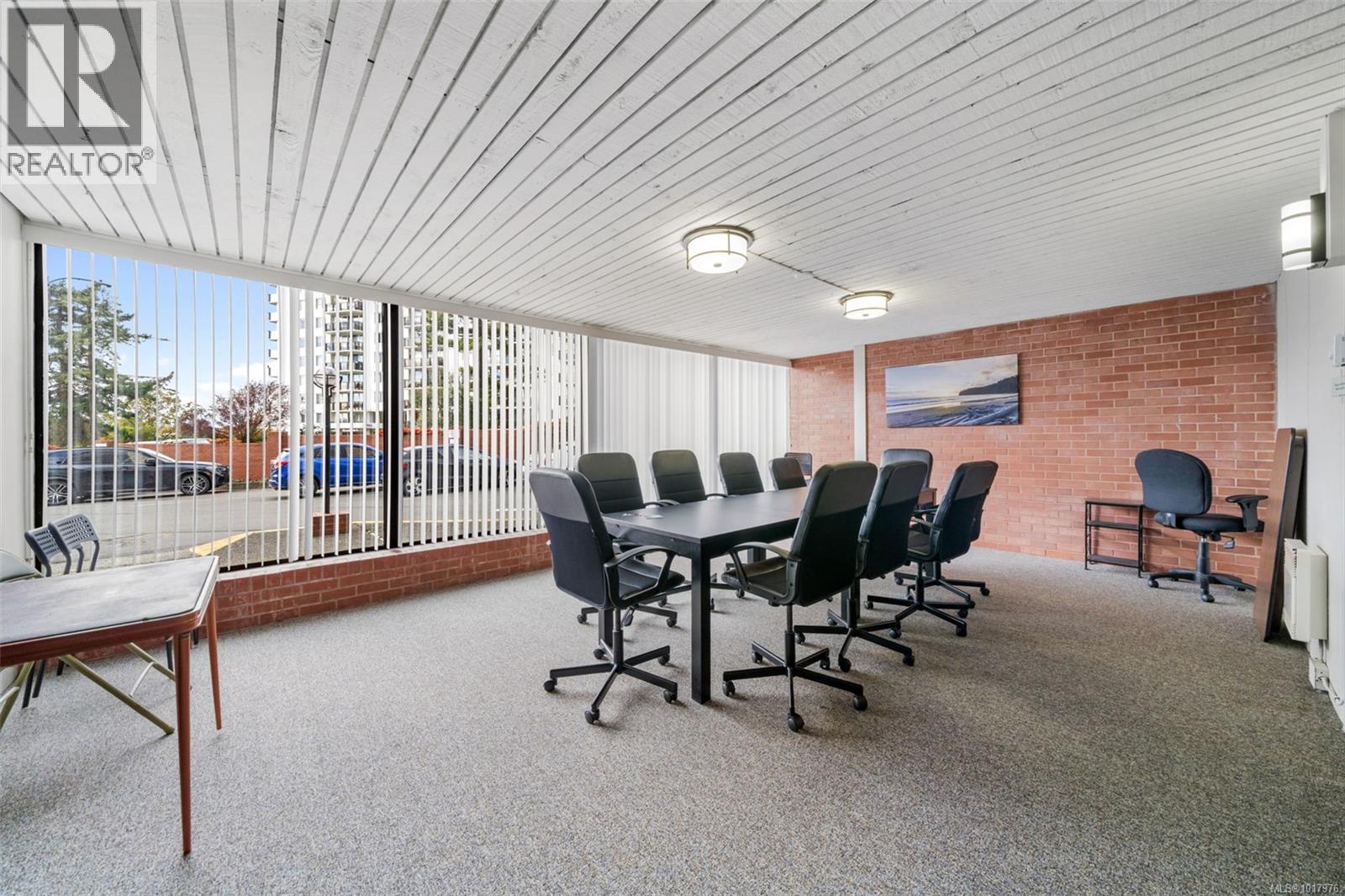 1002 327 Maitland St, Victoria, British Columbia  V9A 7G7 - Photo 33 - 1017976