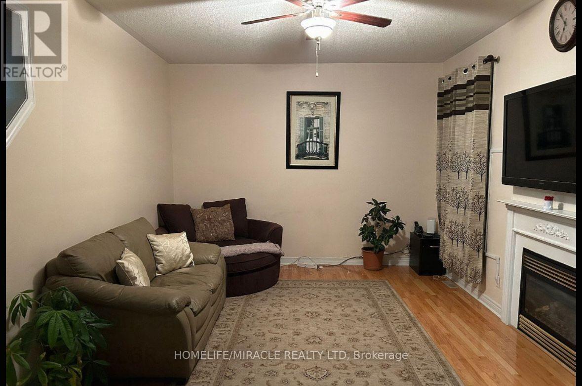 20 Midnightsun Trail, Brampton, Ontario  L6R 3K4 - Photo 13 - W12635386