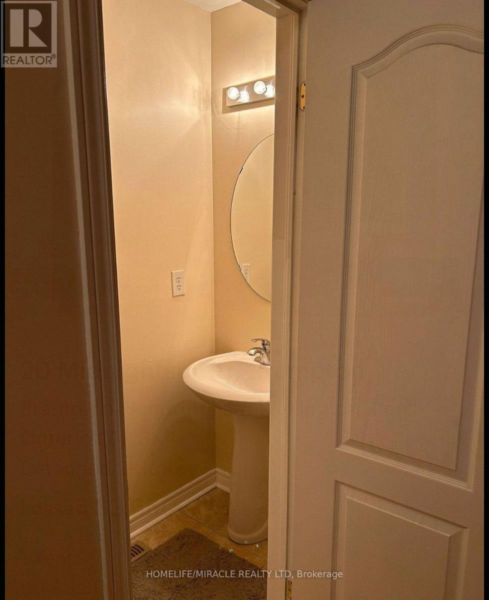 20 Midnightsun Trail, Brampton, Ontario  L6R 3K4 - Photo 16 - W12635386