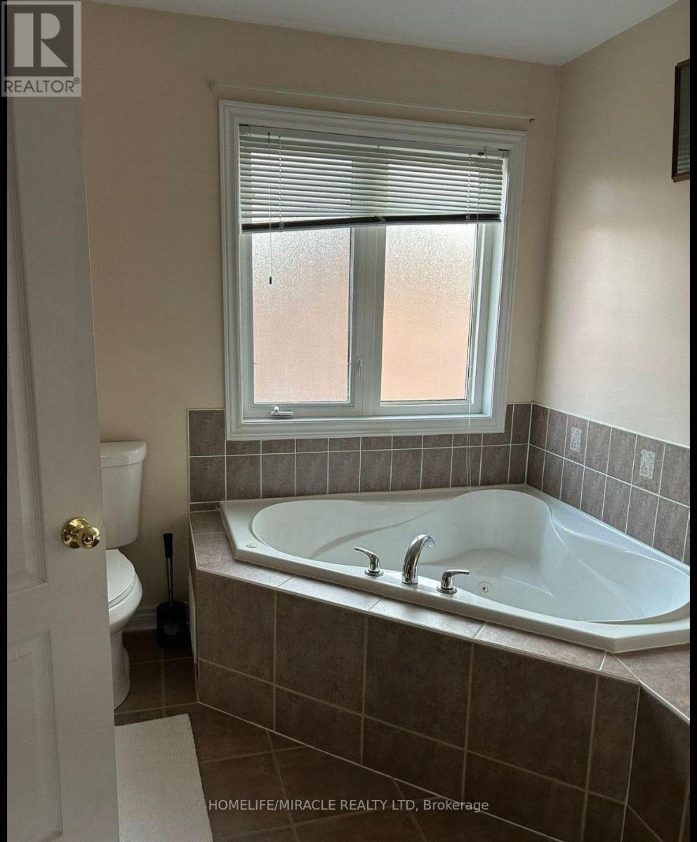 20 Midnightsun Trail, Brampton, Ontario  L6R 3K4 - Photo 21 - W12635386