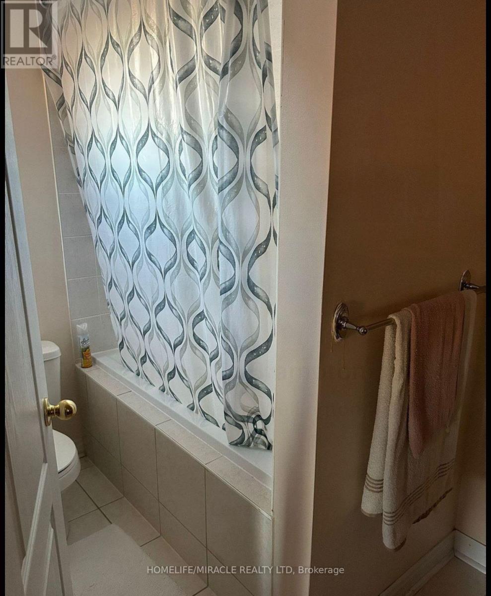 20 Midnightsun Trail, Brampton, Ontario  L6R 3K4 - Photo 27 - W12635386