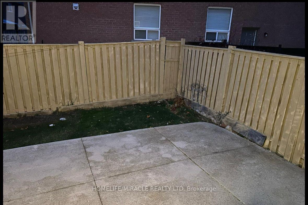 20 Midnightsun Trail, Brampton, Ontario  L6R 3K4 - Photo 32 - W12635386